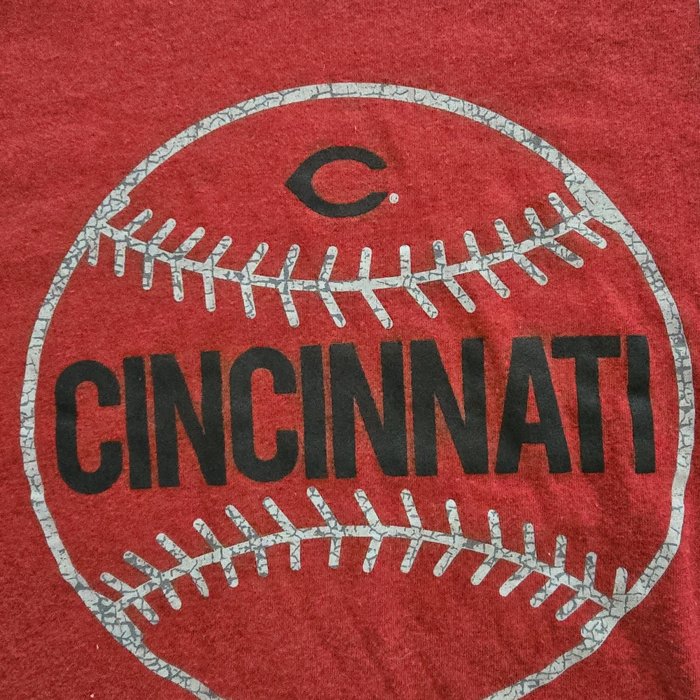 MLB Cincinnati Red Crewneck Graphic Tee - Red - Picture 2 of 5